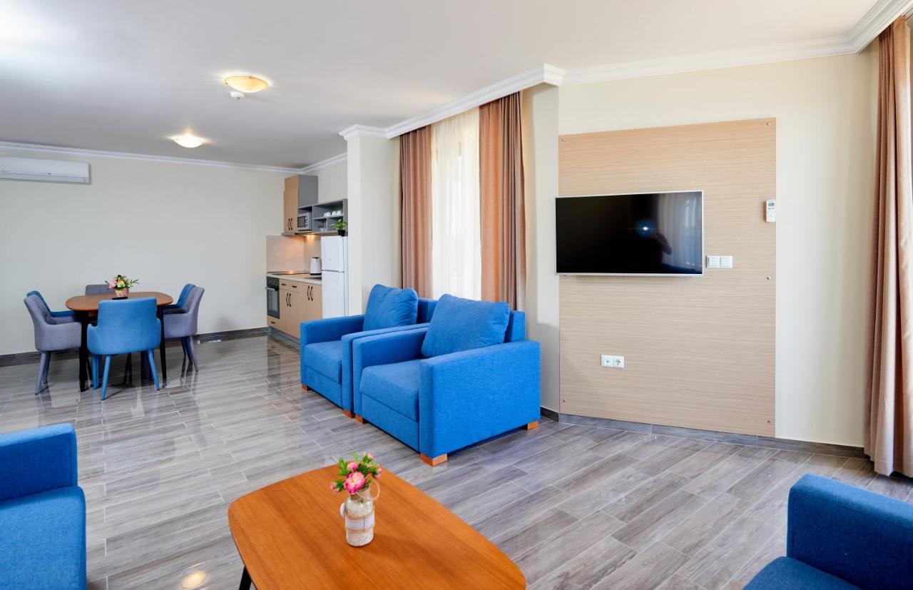 Crotiria Beach - Aparthotel Pomorie Bagian luar foto